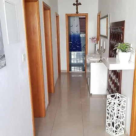 Biograd Riviera 8127 Daire *