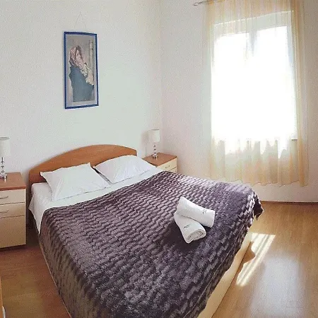 Biograd Riviera 8127 アパート Pakoštane